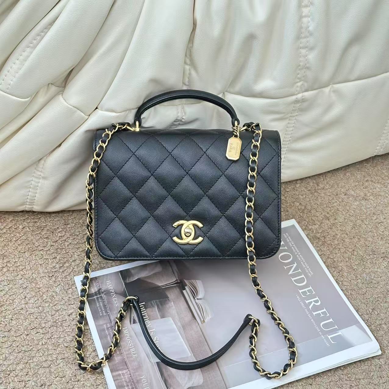 95新 Chanel/香奈儿 黑金鱼子酱23B铭牌手柄口盖包/680327504