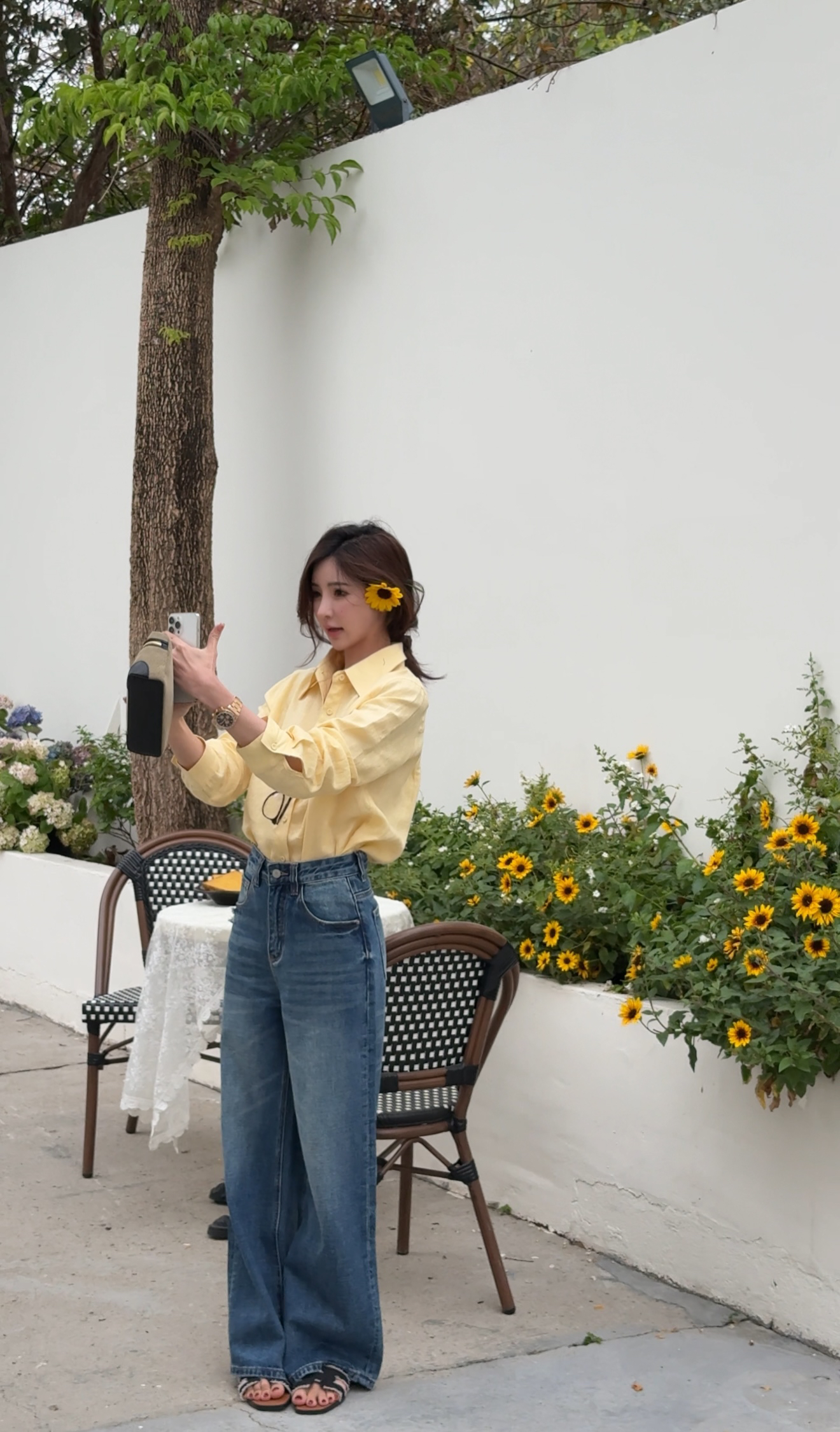 【磨破小设计蓝色洗水牛仔直筒长裤】KZ1614