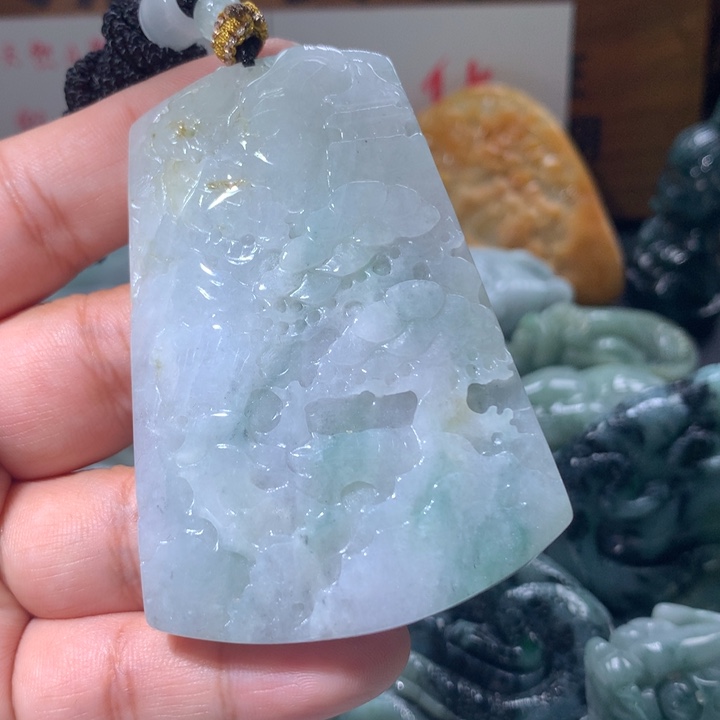 翡翠未镶嵌颈饰保真天然A货翡翠