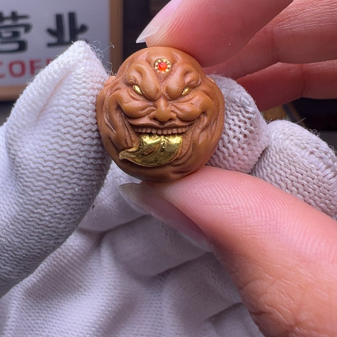 猴头核桃把件精修镶嵌金18➕尺寸舔僧全品有正常封口线
