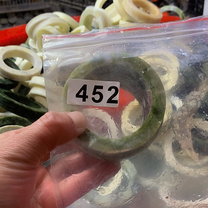 蛇纹石玉原未镶嵌