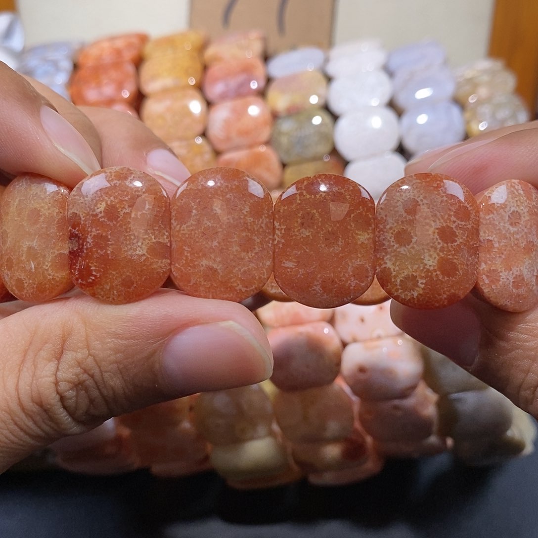 硅化珊瑚（珊瑚玉）手串未镶嵌红冰35