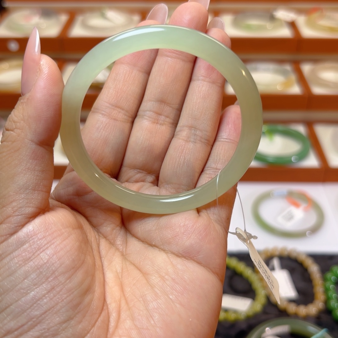 和田玉未镶嵌手镯冰晴水美人条