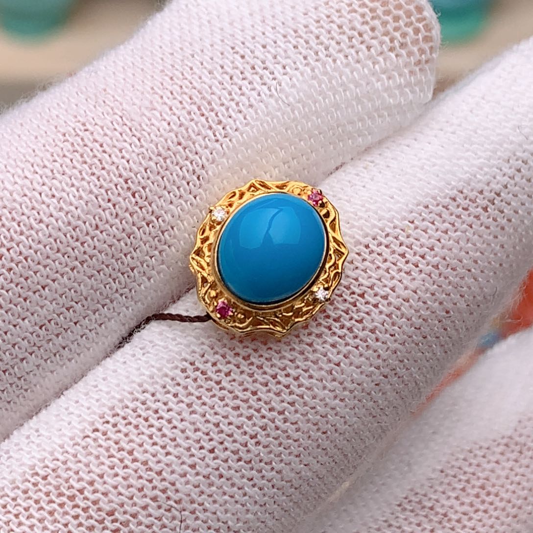 绿松石背云18K金镶嵌