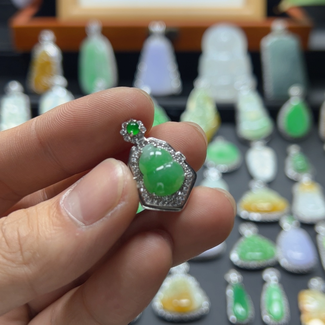 颈饰银S925镶嵌翡翠天然翡翠a货