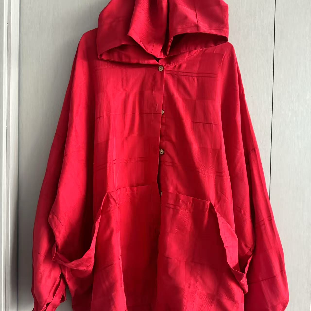 【沐木流浪记】红色格子连帽四兜女装风衣外套z