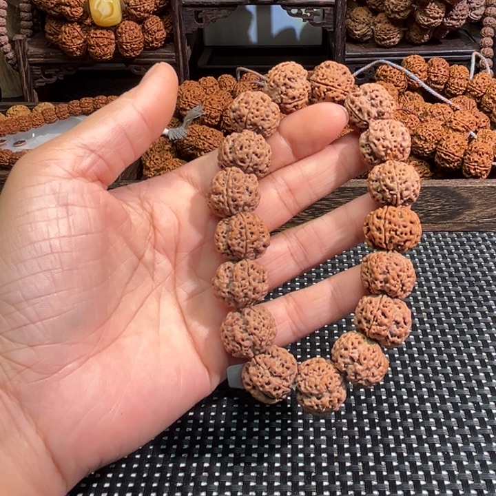 峰***…金刚菩提手串四瓣