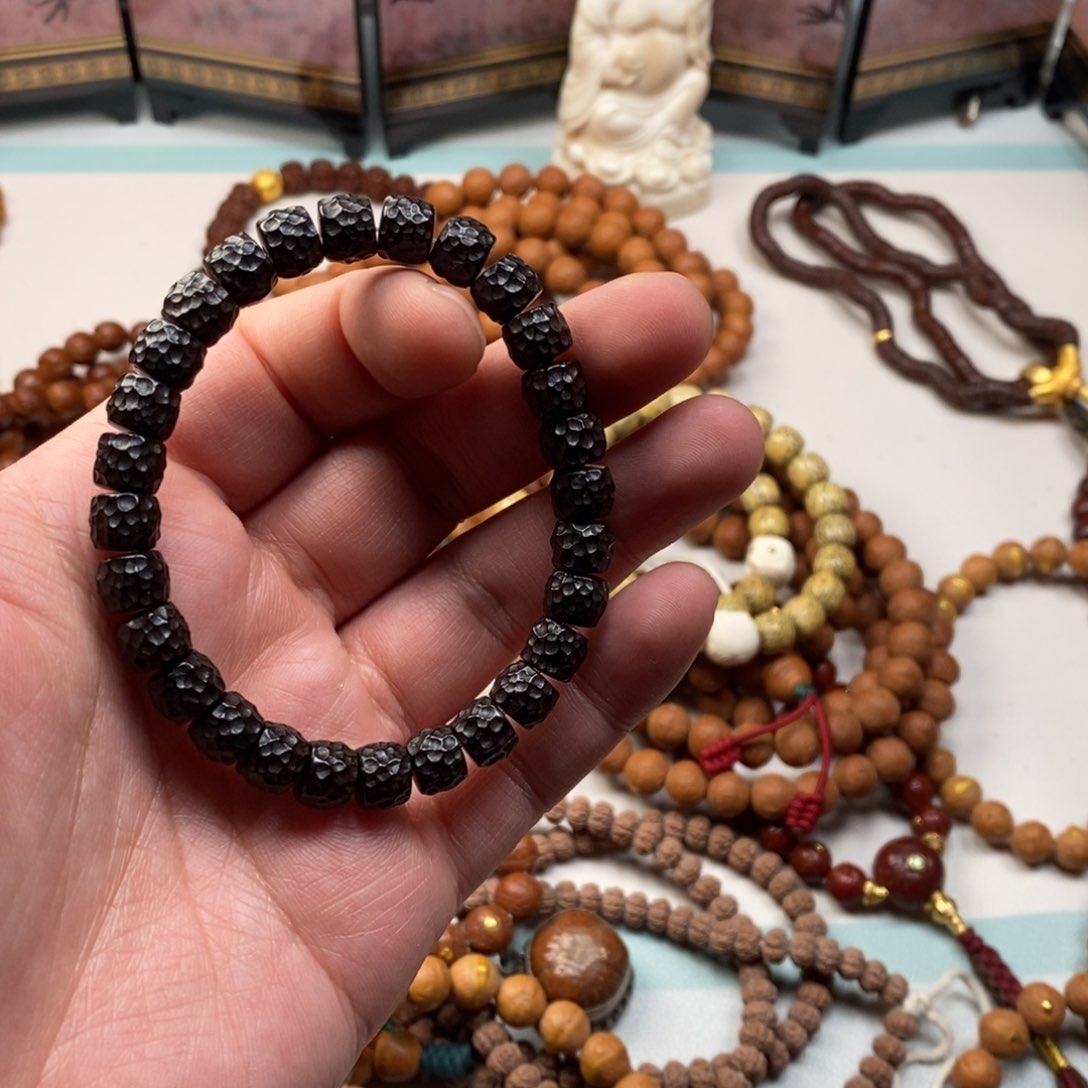 椰蒂吊坠1424555868689