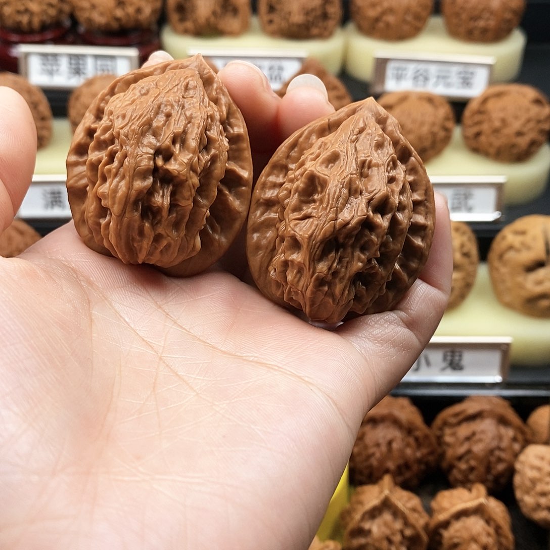 文玩核桃把件大红袍39尺8120