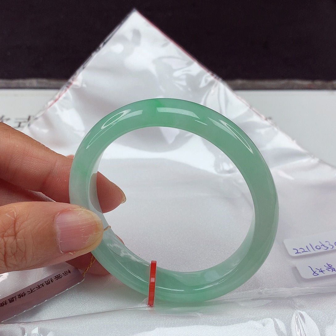 翡翠手镯未镶嵌54贵3078