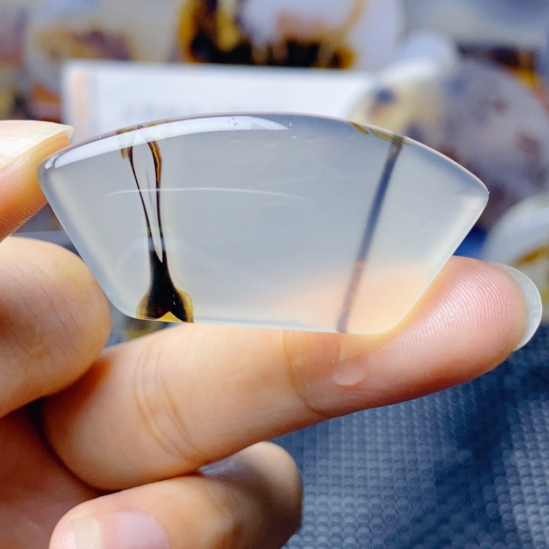 玛瑙/玉髓未镶嵌珠宝奇石