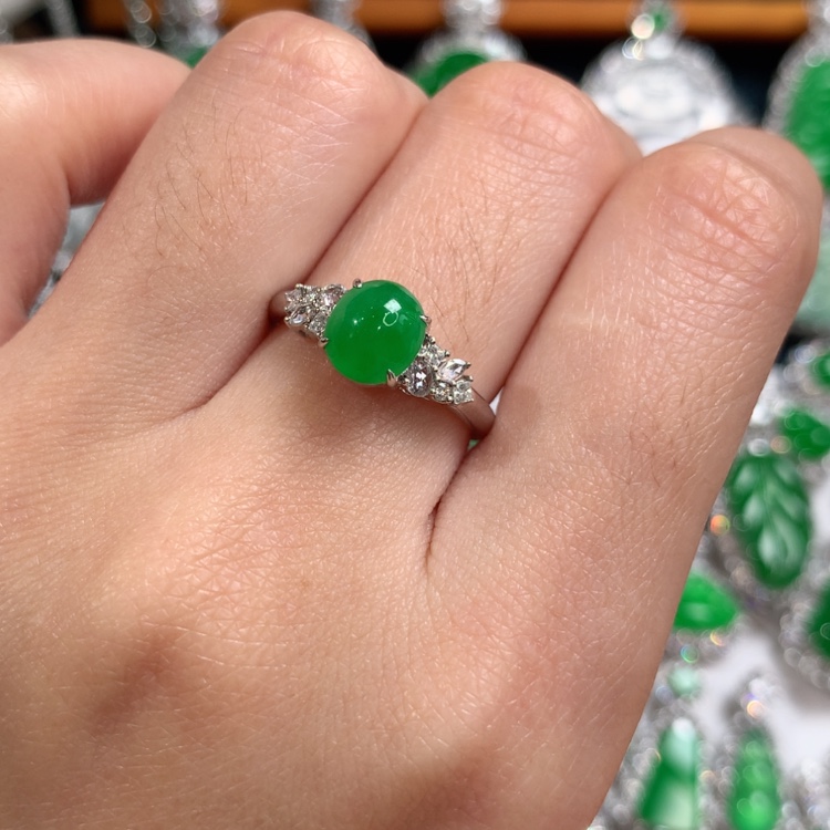 【闪购商品】翡翠18K金镶嵌颈饰戒指