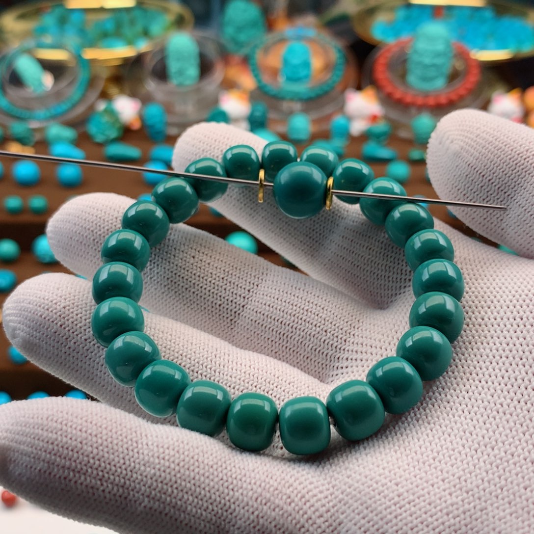 绿松石配饰足金镶嵌