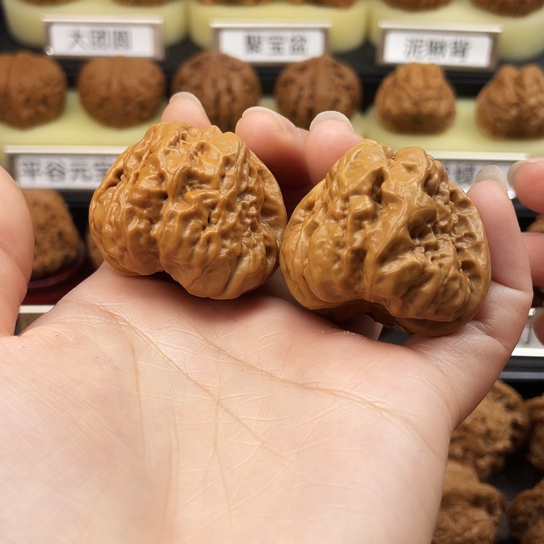 文玩核桃把件蛤蟆40全品901