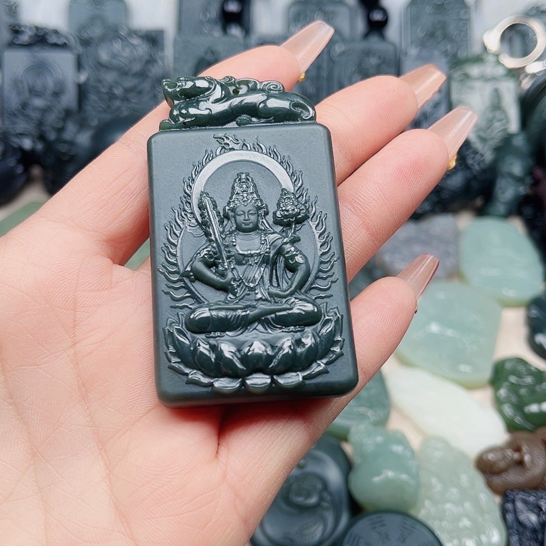 和田玉颈饰未镶嵌舍****界