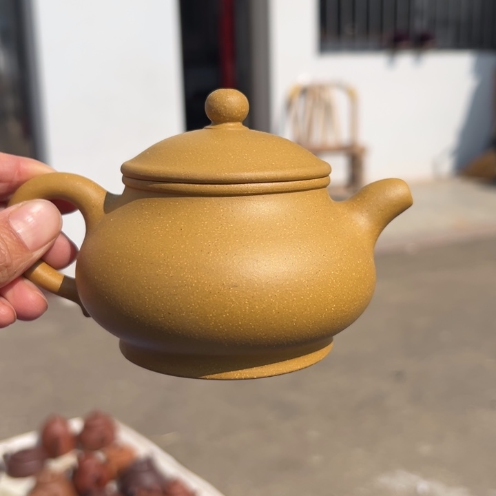 紫砂茶壶黄金段潘壶240c c