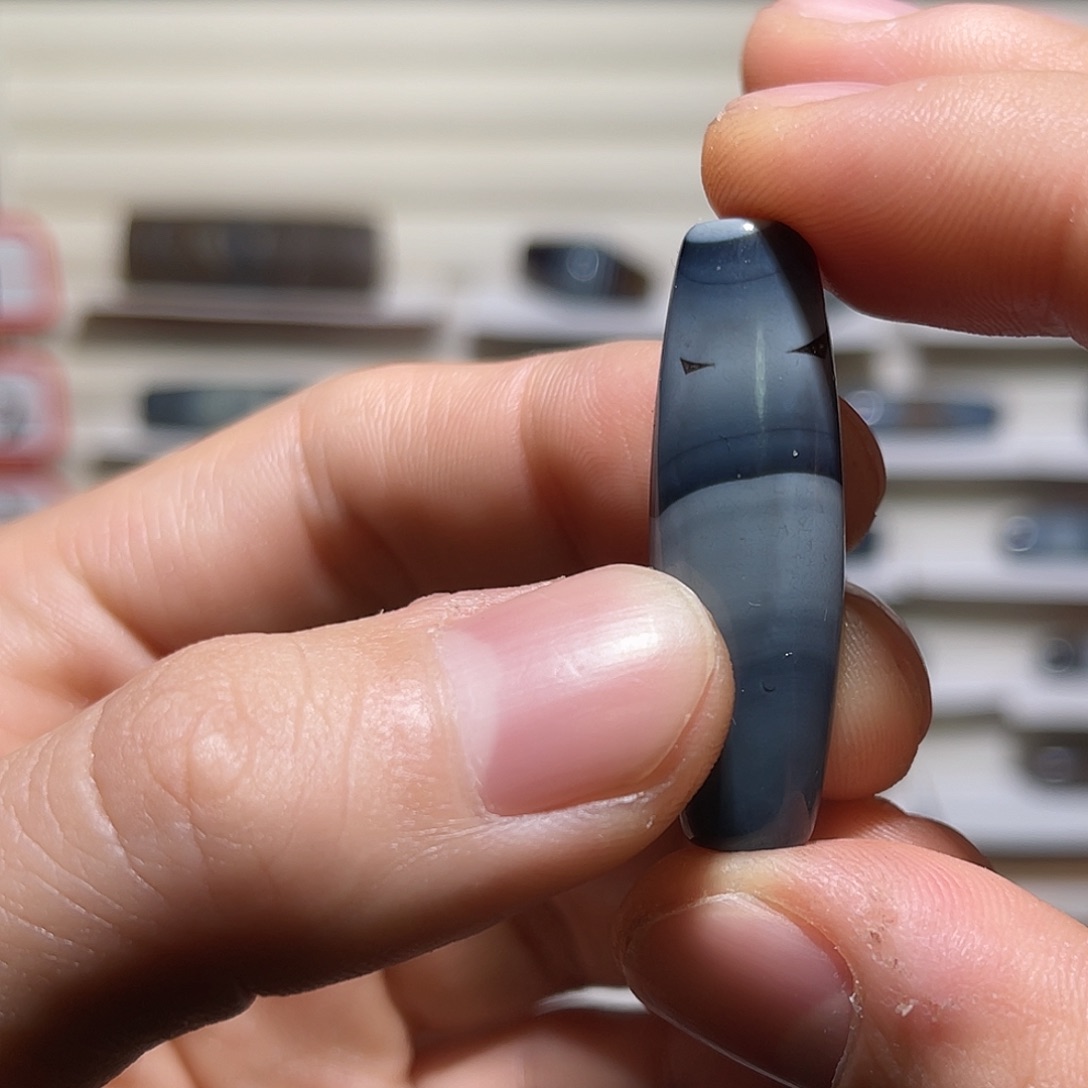 熊***重玛瑙/玉髓合金珠宝奇石