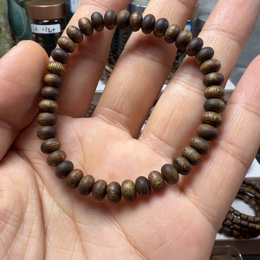 沉香碎屑沉香奇楠沉香卡6单圈算盘