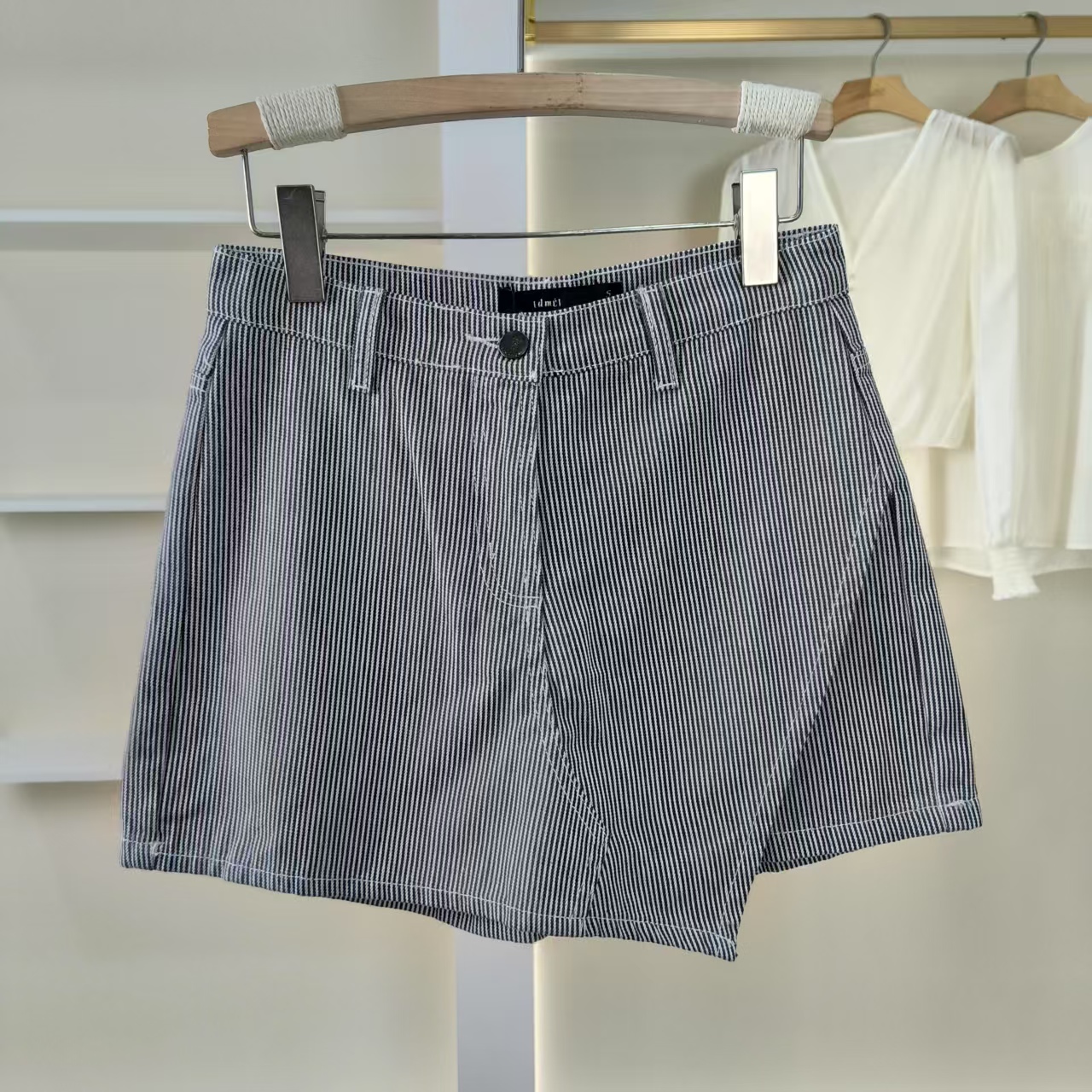【德M】Y269-1  女装假两件牛仔短裤条纹色5176201023102