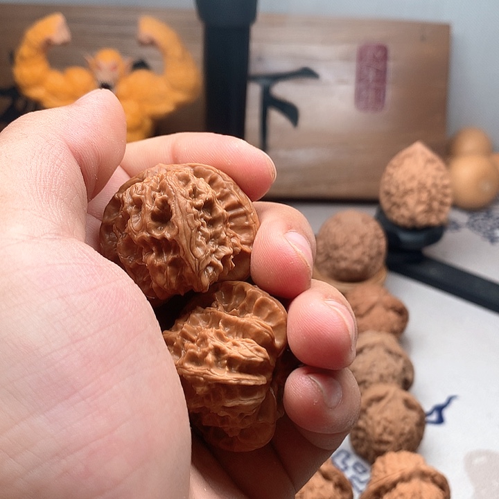 *****桃核吊坠山地果马蹄