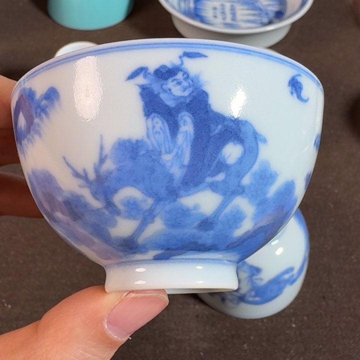 小***明仿古青花人物杯子