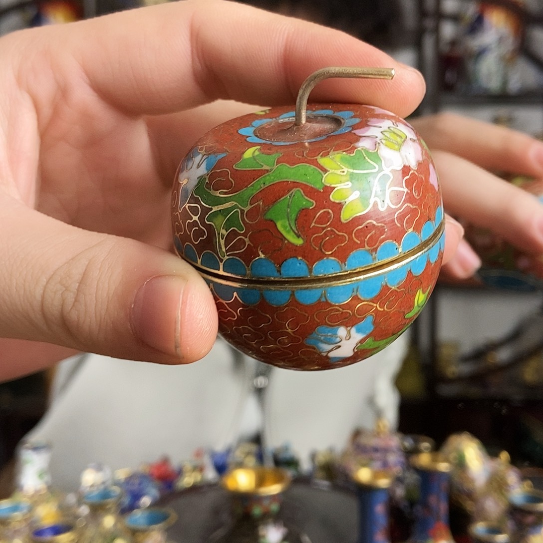 丨***l铜景泰蓝创汇老北京苹果盒