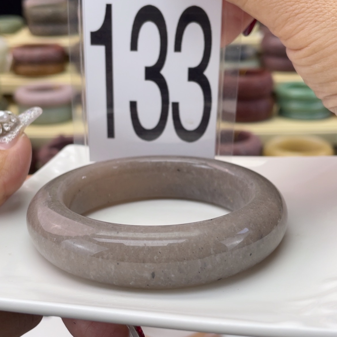 【闪购商品】石英质玉手镯未镶嵌