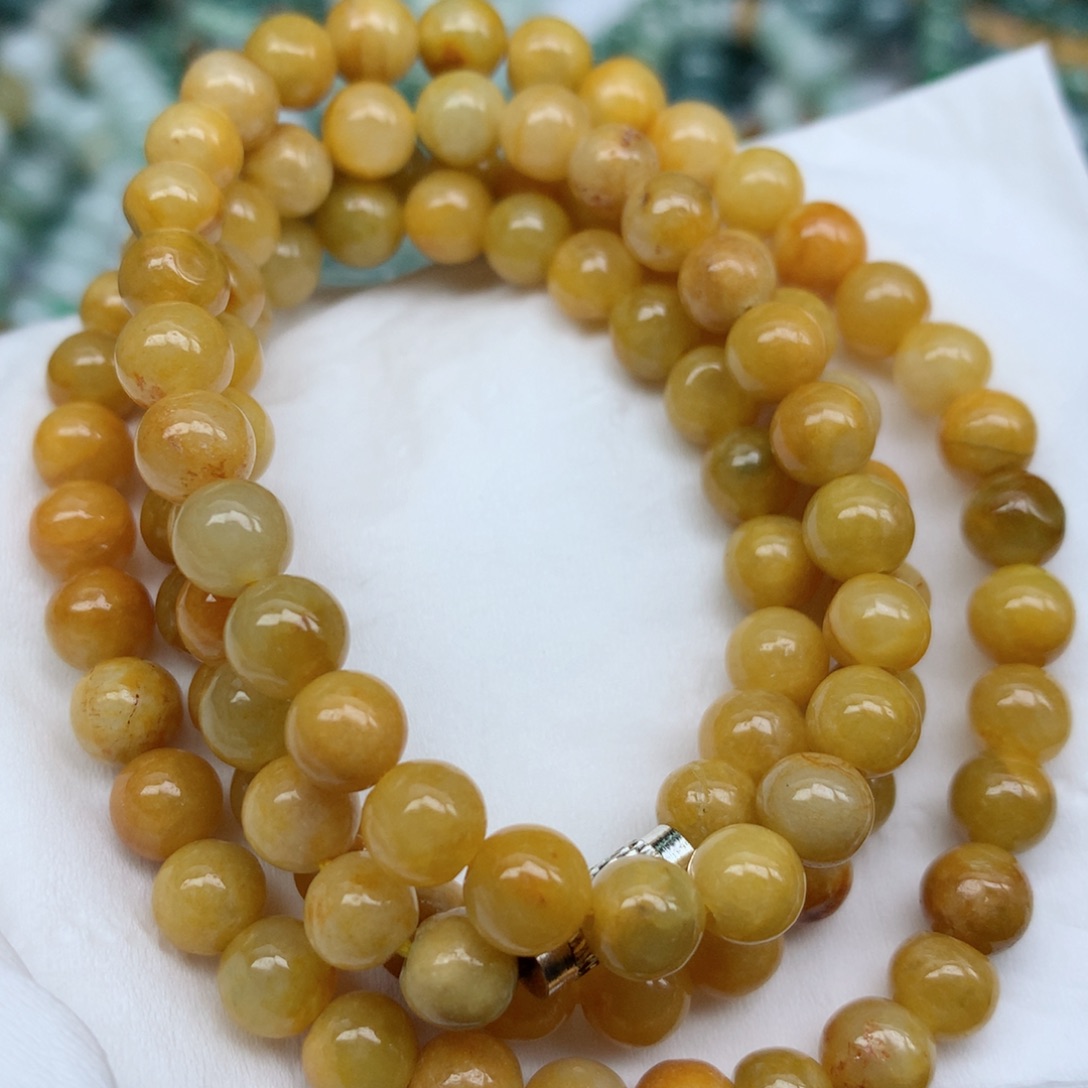 翡翠颈饰未镶嵌手串