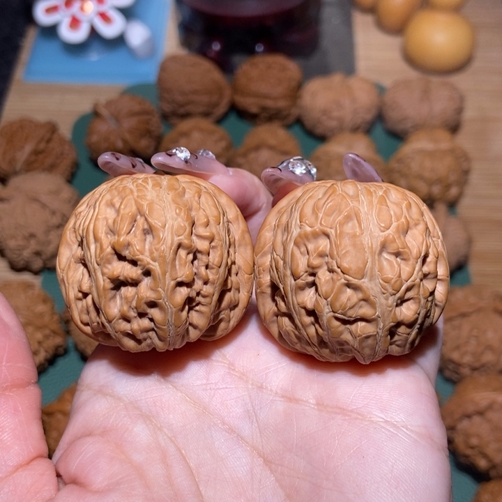 文玩核桃吊坠得*愿元宝