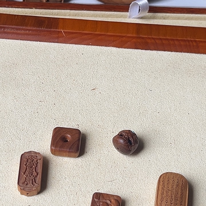 檀香木无事牌老山檀配饰