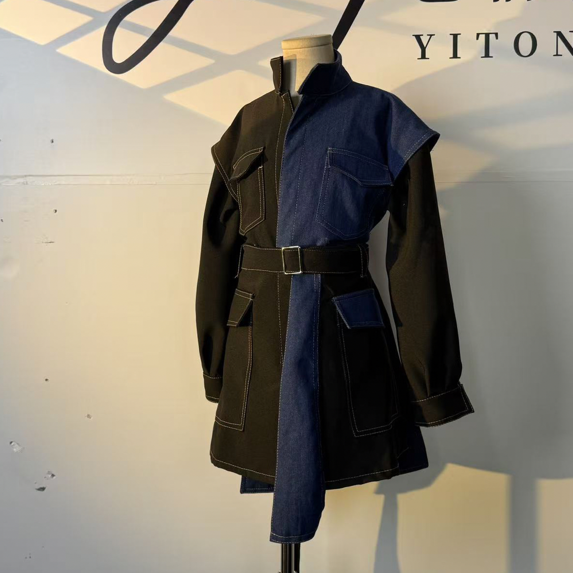 牛仔拼接儿童潮服走秀服多巴胺