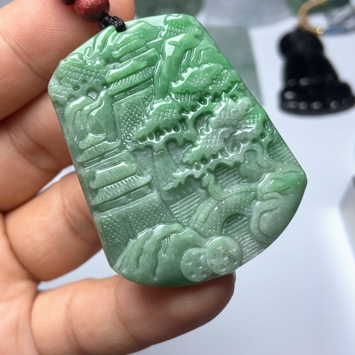 翡翠未镶嵌颈饰翡翠