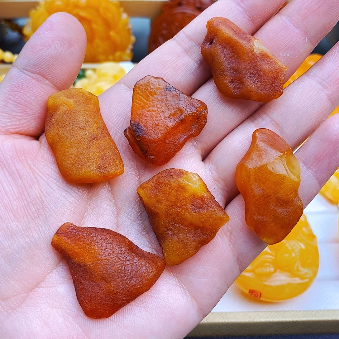 蜜蜡颈饰未镶嵌天然保真假一赔十，裸石发货不配绳，发一件