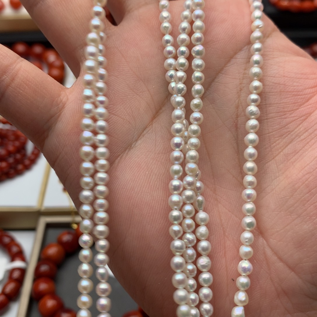 淡水珍珠项链，发货一个未镶嵌