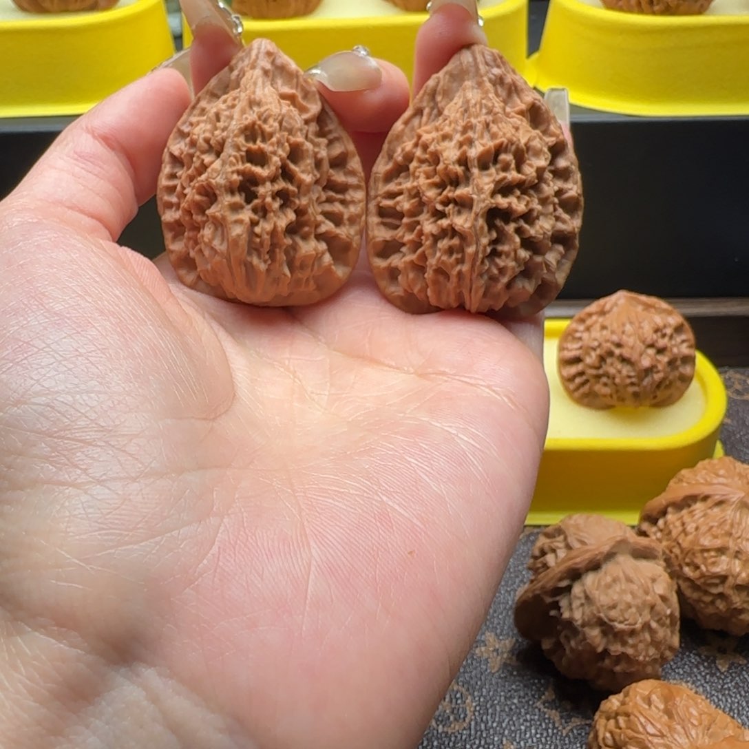 猴头核桃吊坠38鸭嘴兽