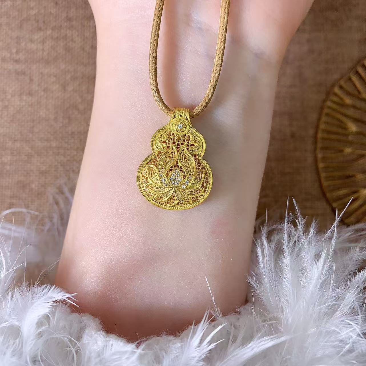 【伟新源】足金999 镶嵌 花丝莲福禄吊坠9.31克（附加198）不含绳