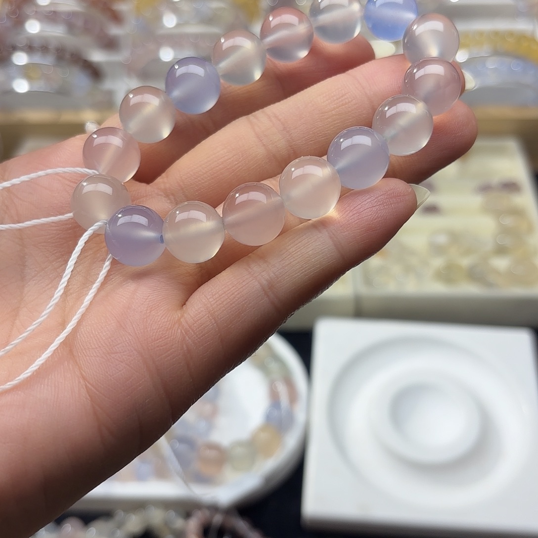 不***包玛瑙/玉髓未镶嵌手链