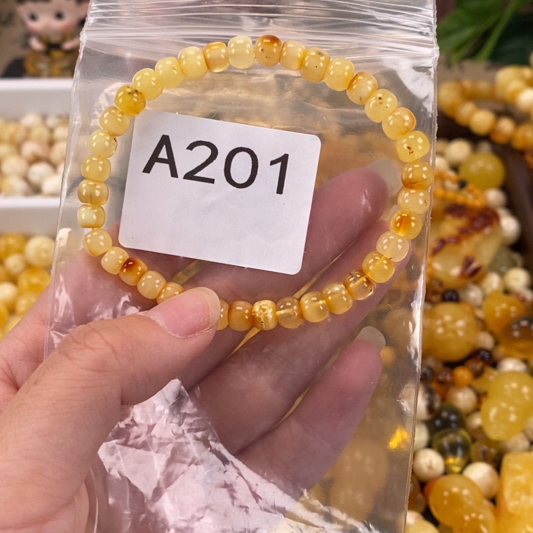 未镶嵌琥珀珠宝奇石