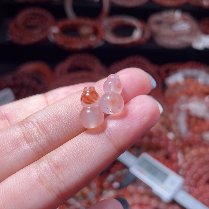 南红玛瑙未镶嵌小葫芦1984