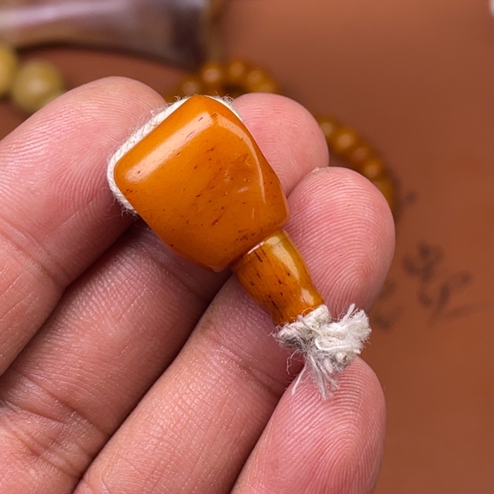 鹿骨手串/手链人工忙着