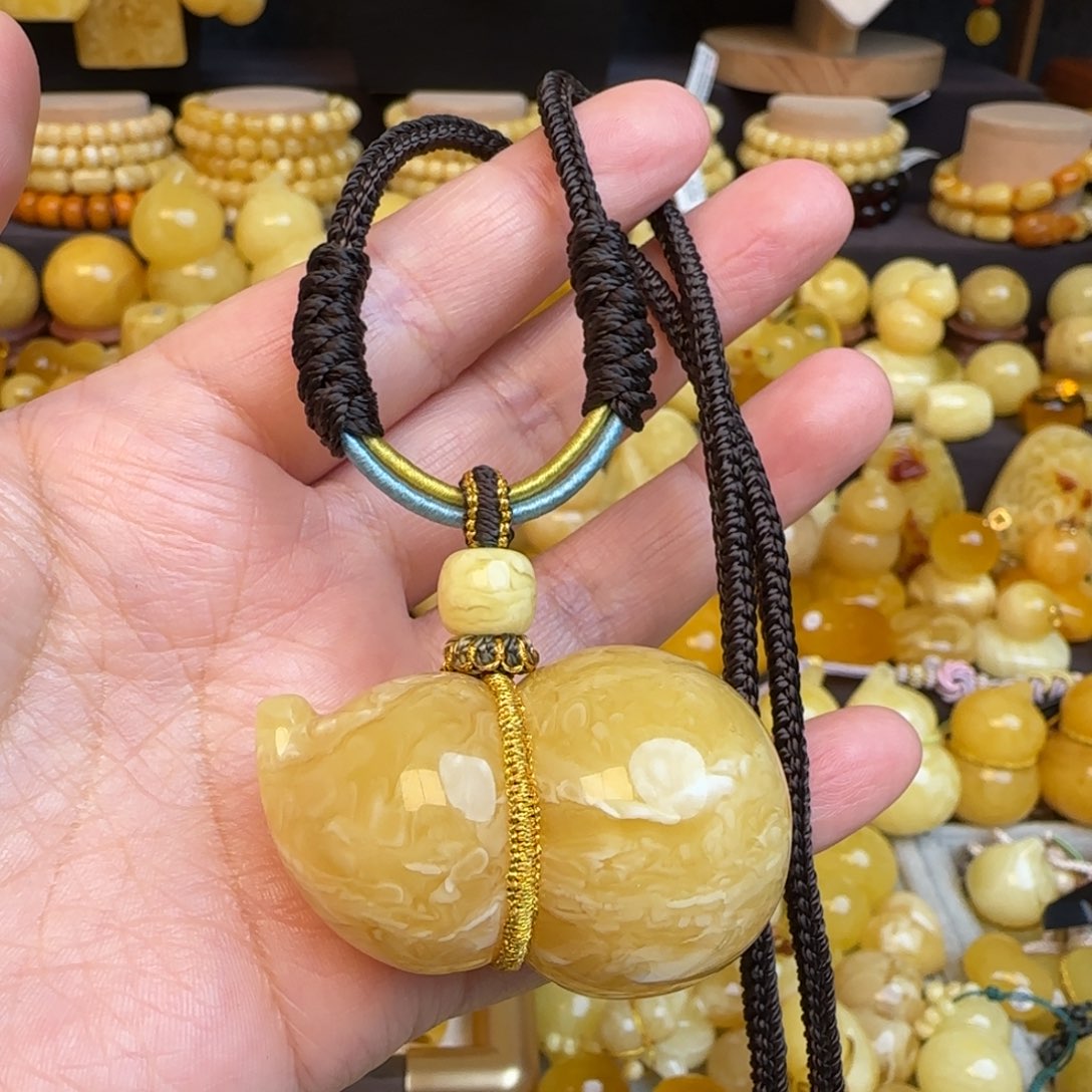 琥珀未镶嵌套链天然俄料蜜蜡葫芦吊坠