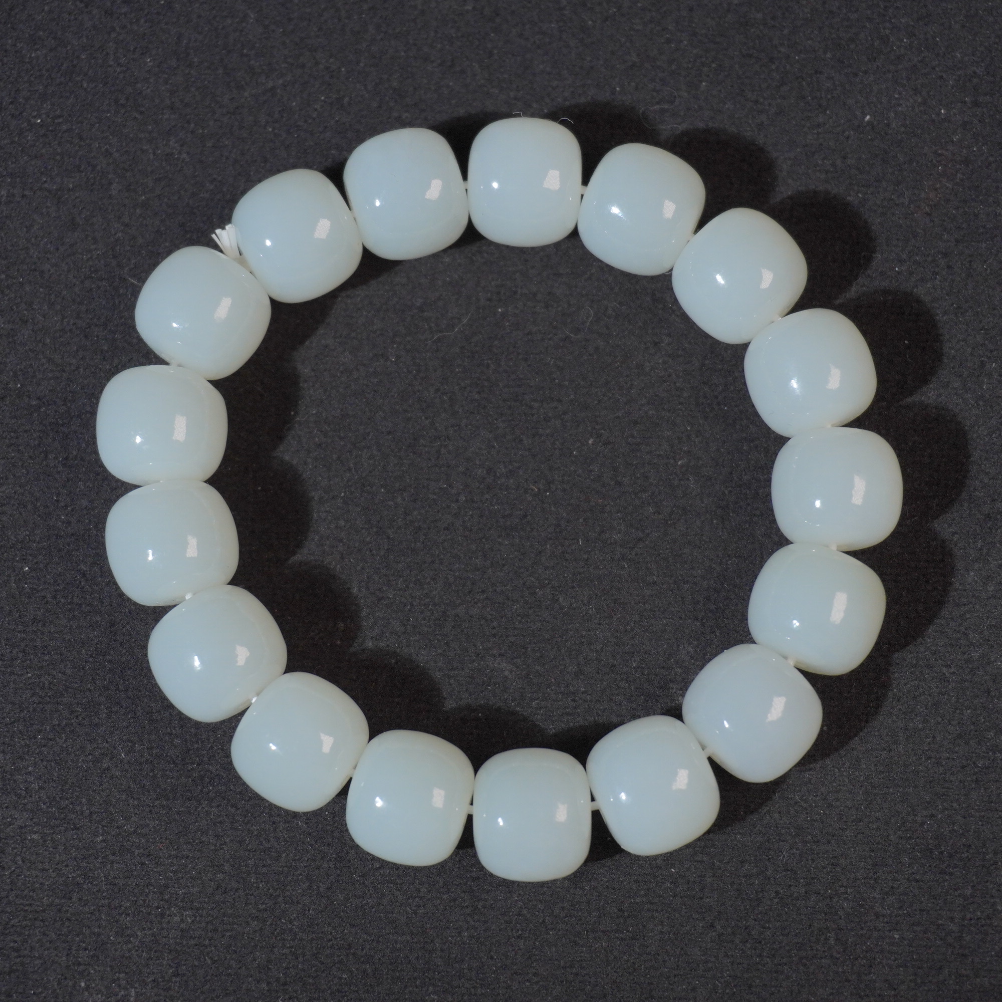 4NYO21 清 和田玉手串