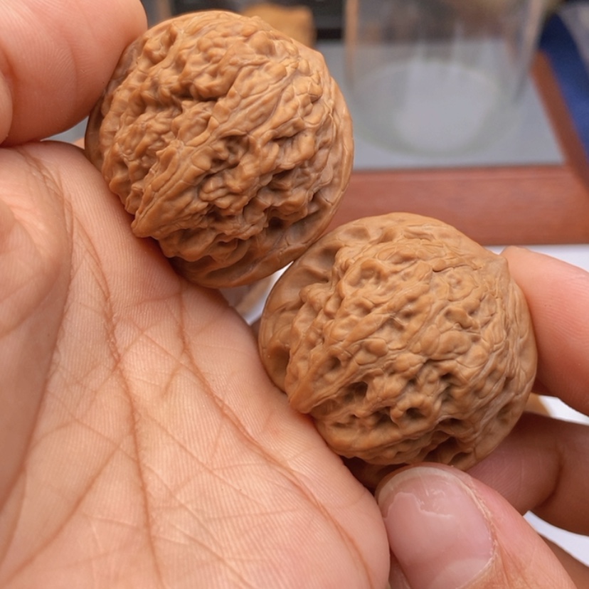 【闪购商品】文玩核桃把件红****。小众全品