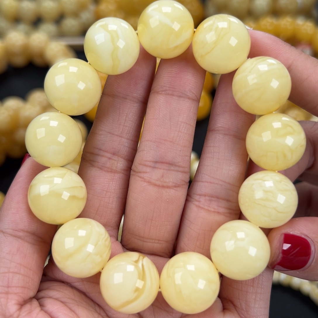 琥珀未镶嵌手链36.9克