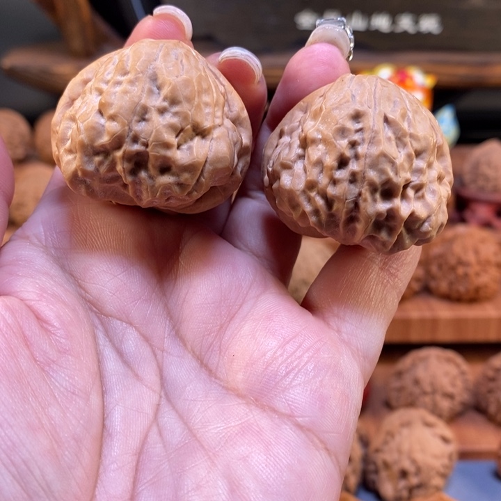 吊坠文玩核桃38金蝉子