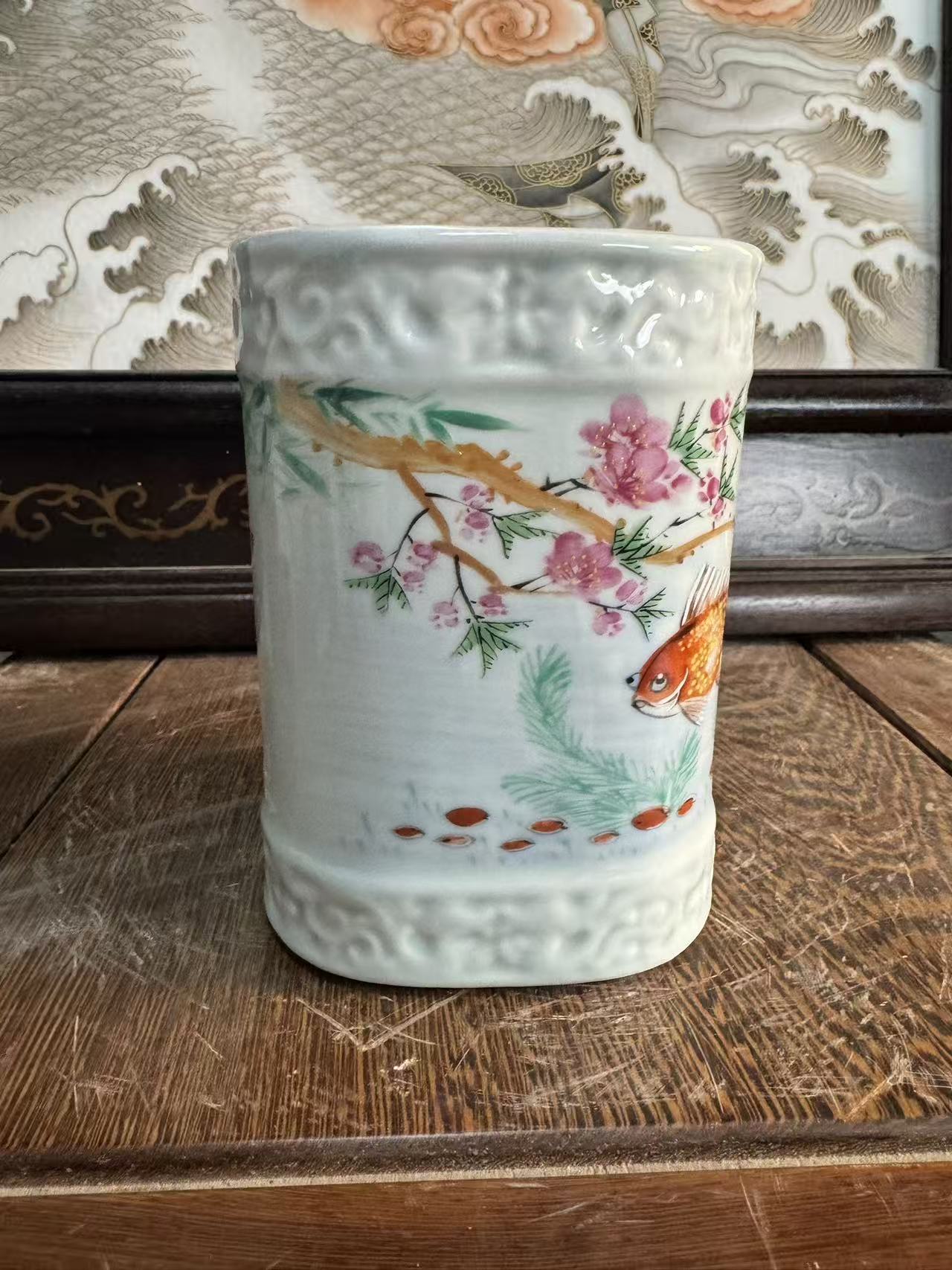 景德镇陶瓷/水点桃花笔筒
