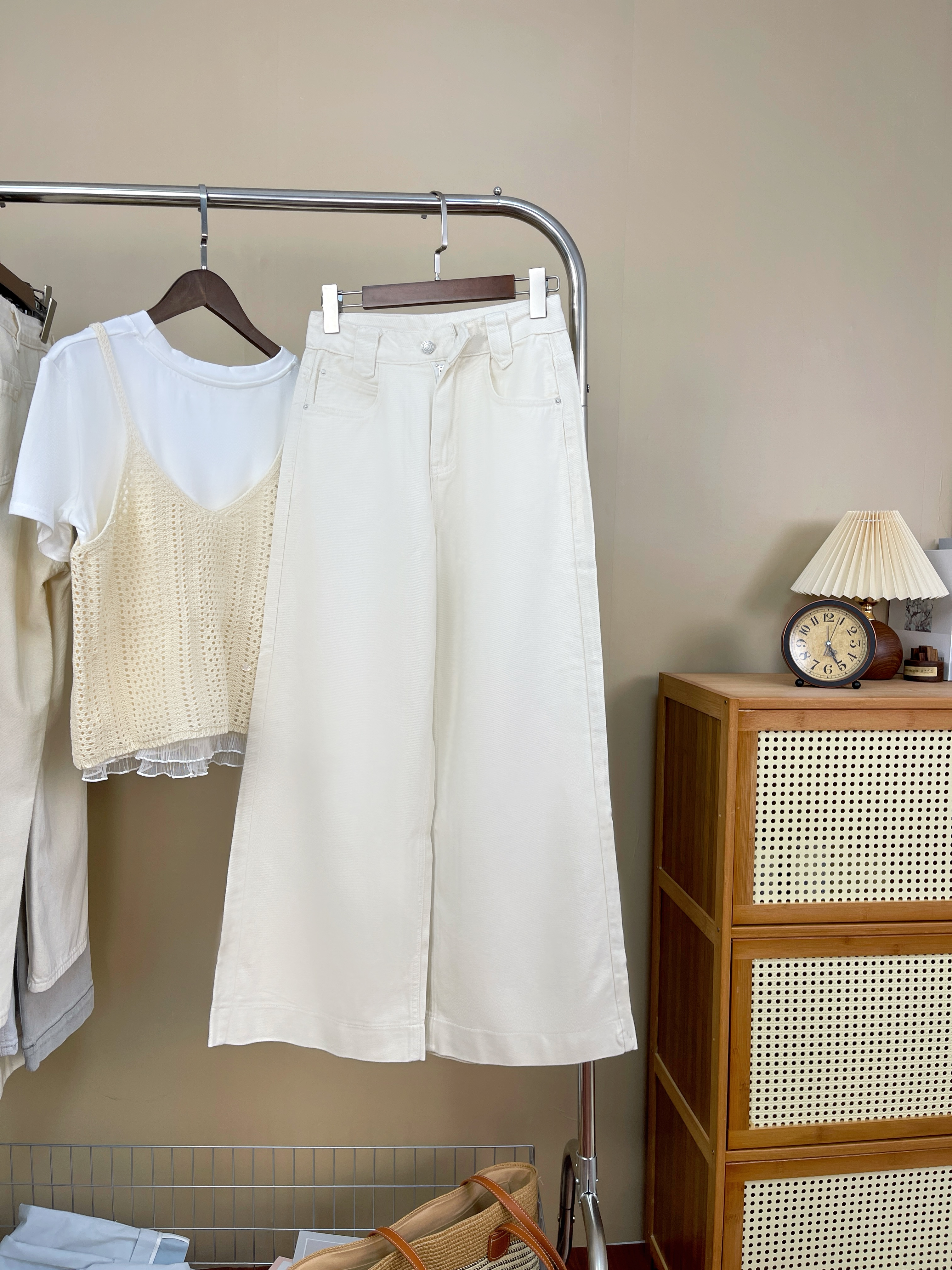 52早秋款大裤腿宽边百搭高腰宽松显瘦牛仔裤