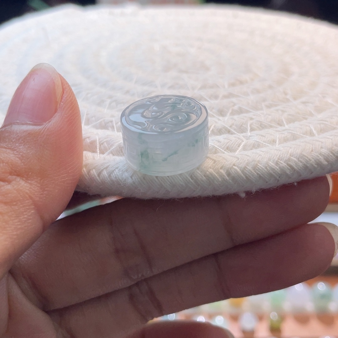 翡翠散珠雕刻桶珠 15.6-8.3mm