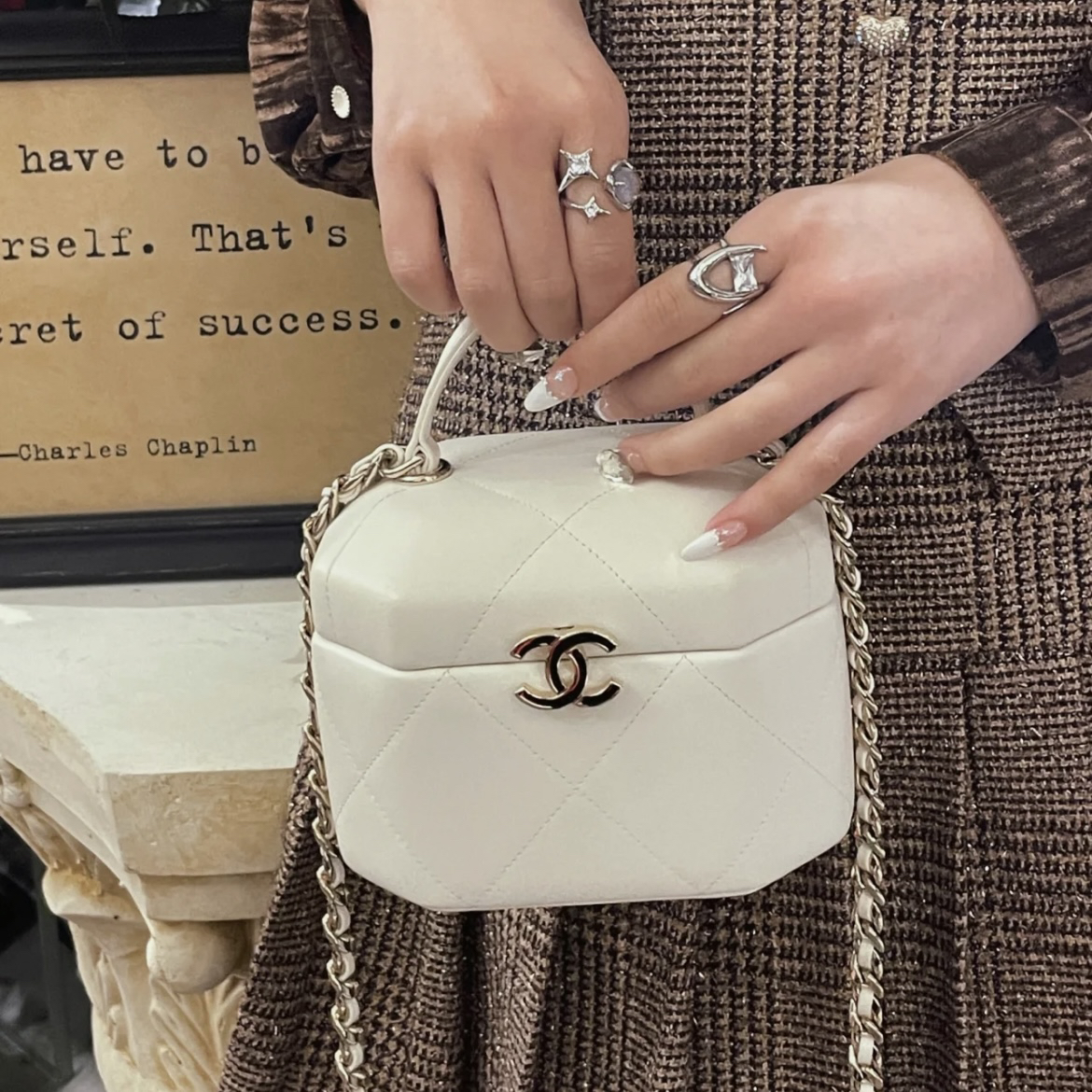 95新 Chanel/香奈儿 泡泡专属/香奈儿手工坊月光宝盒斜挎包/98新