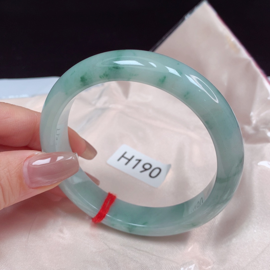 翡翠手镯未镶嵌手镯59